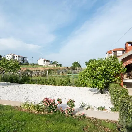 Tina Apartament