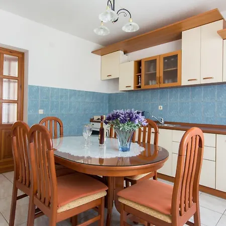 Tina Apartament *